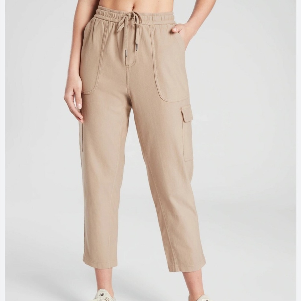 Athleta Tan Cropped Ankle Pants Relaxed Fit